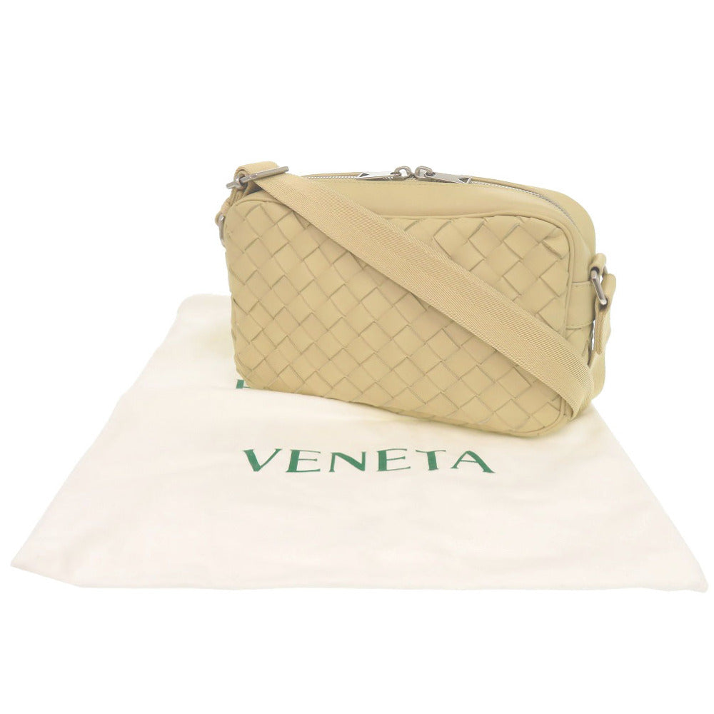 BOTTEGA VENETA – Intrecciato Shoulder Bag – Beige Leather –