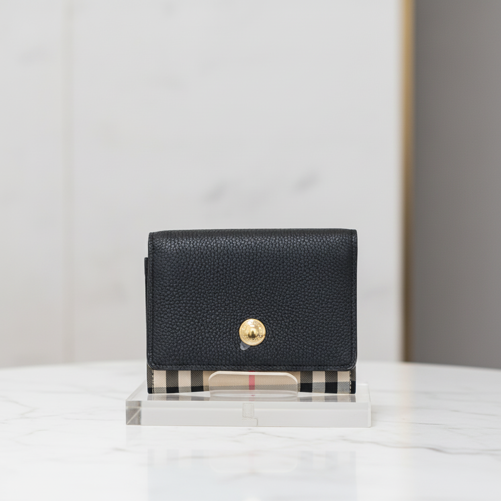 BURBERRY – Tri-Fold Wallet – Black Leather & Burberry Check –