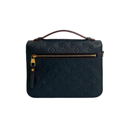 LOUIS VUITTON – Pochette Métis MM Navy Monogram Nicolas Ghesquière – 2018 100% Authentic ✨Very Good Pre-Owned