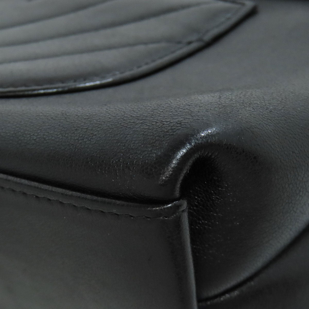 CHANEL – V-Stitch 2-Way Shoulder Bag – Black Lambskin with Gold-Tone Metal