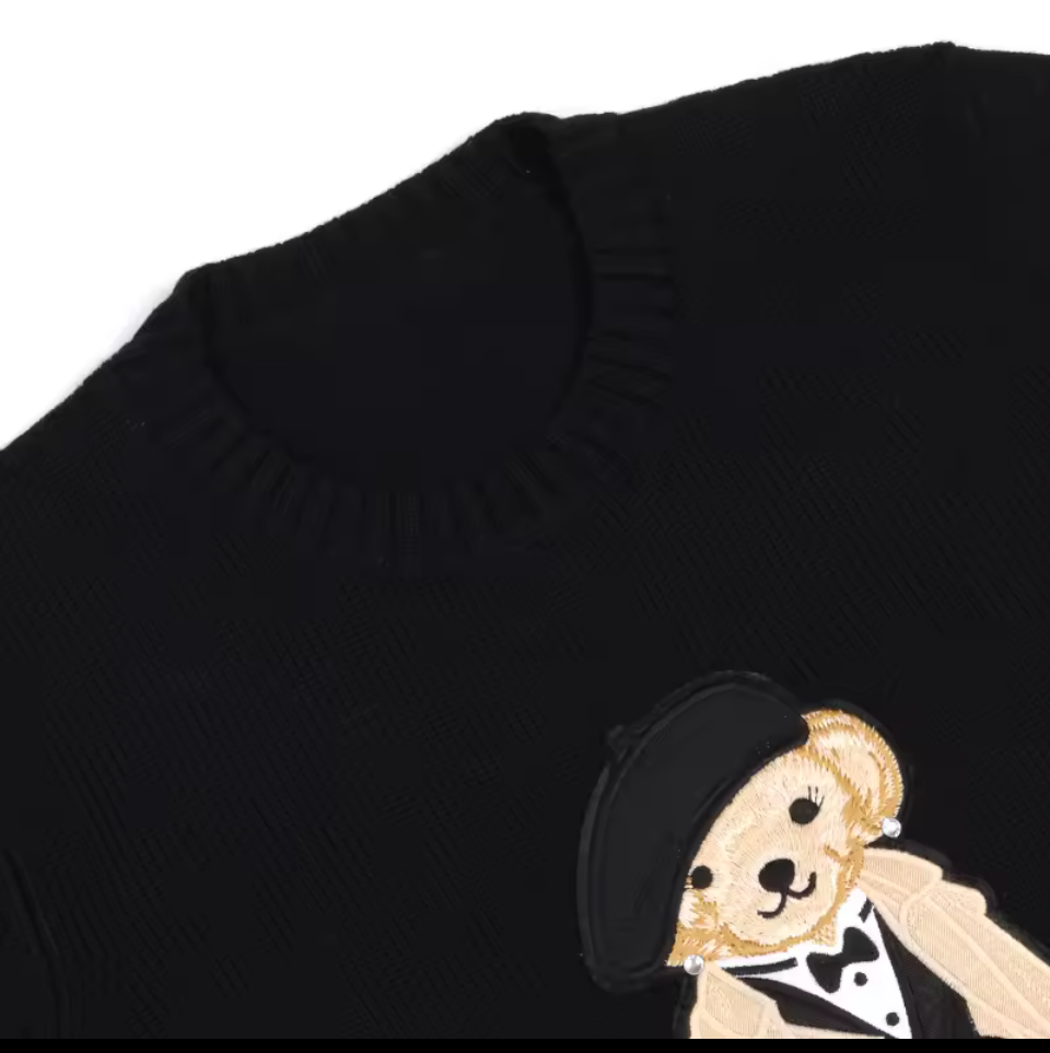 Luxury Bear Motif Knit
Sweater for Women - Black
Long-Sleeve Pullover, Autumn Winter Statement Knitwear, Relaxed Fit