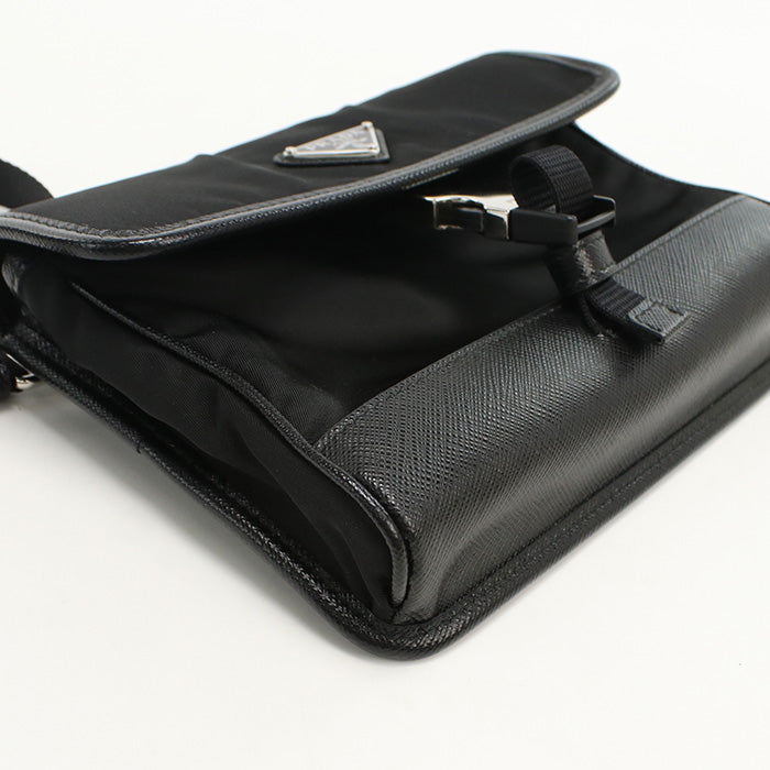 PRADA Diagonal Shoulder Bag – Nylon & Saffiano Leather – Black – Men’s – 100% Authentic Pre-Owned✨ Excellent Pre-Owned Condition no