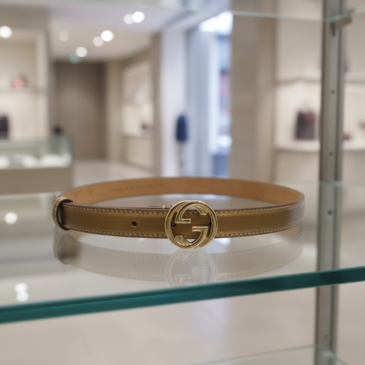 GUCCI Tan Belt in Leather with Gold Hardware –