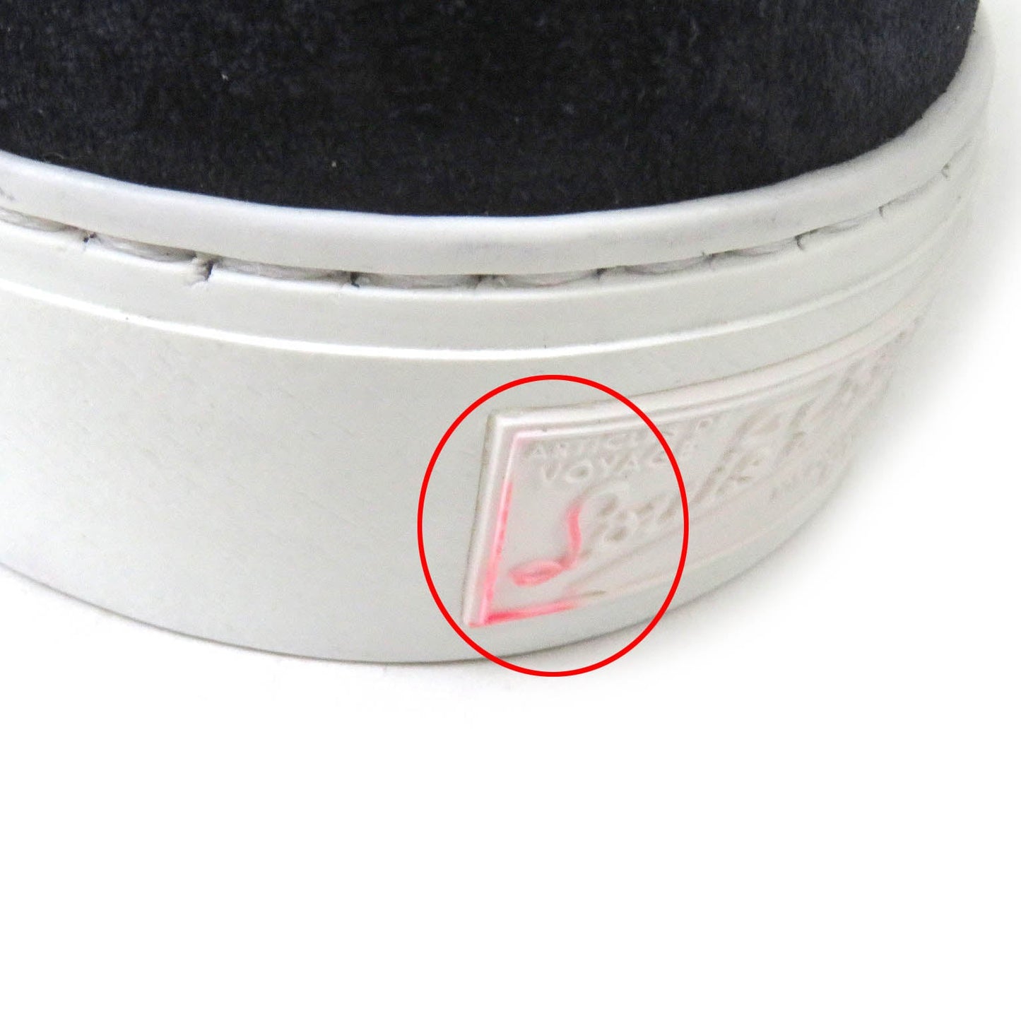 LOUIS VUITTON – High Cut Sneakers – Tattoo Line  – Navy – 2009 –100% Authentic ✨Hardly used, excellent Pre-Owned