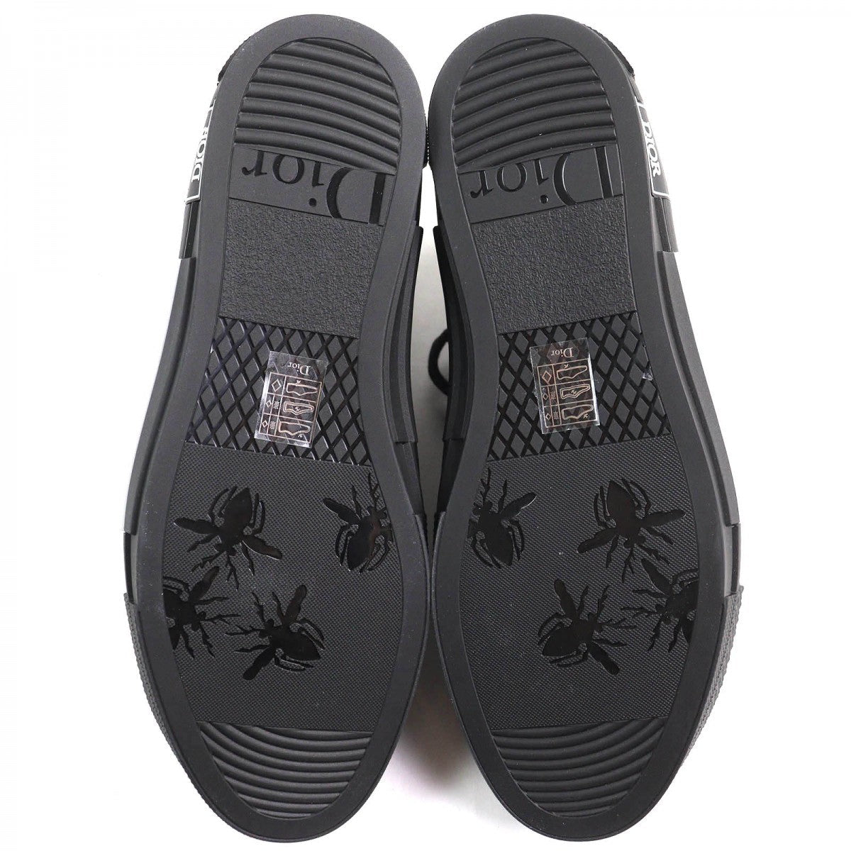 Dior Homme – High Cut Sneakers Dior Oblique – 2021 – 100% Authentic Pre-Owned
✨ Unused / Like New Condition