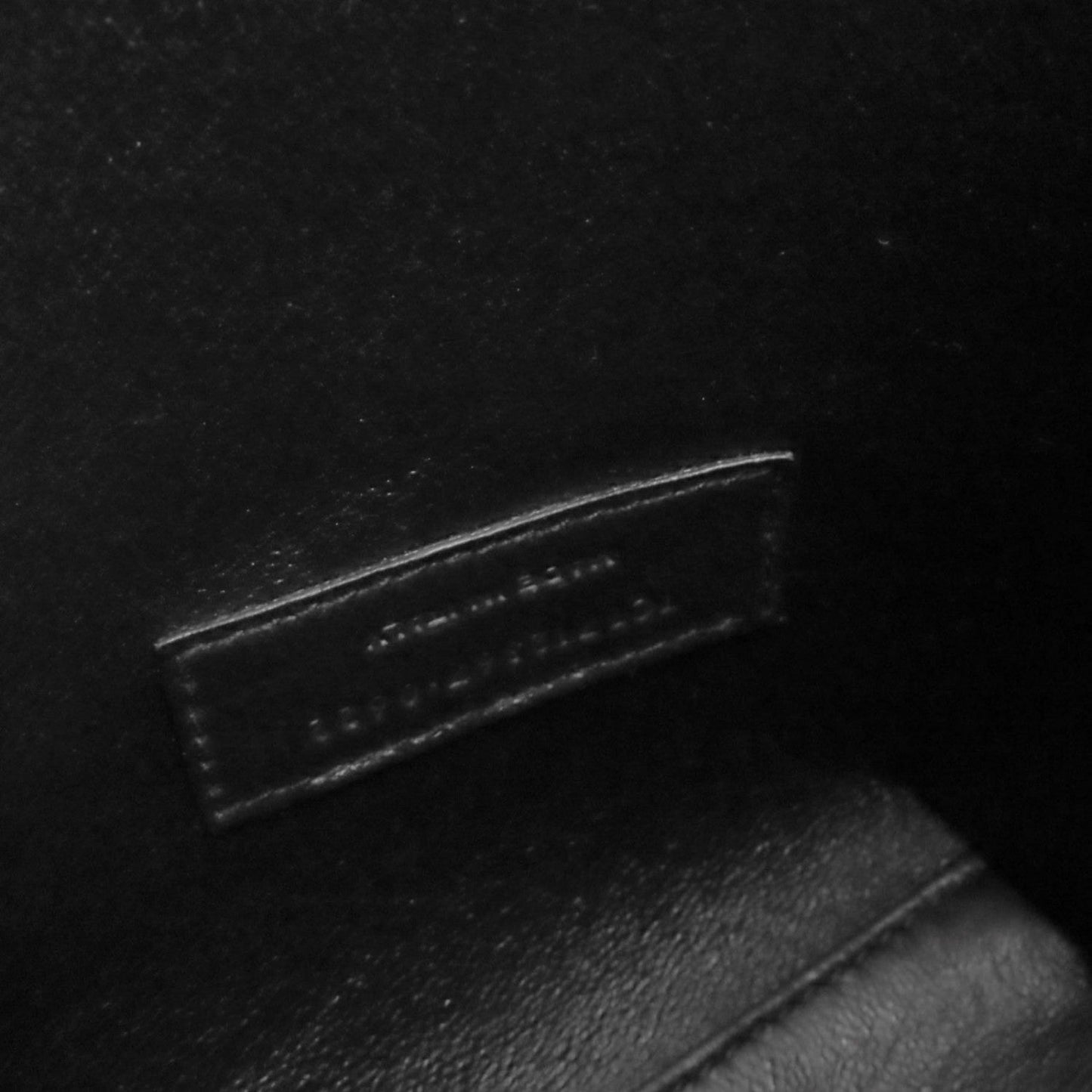 SAINT LAURENT – Mini Toy Shopping Leather – Italy – 100% Authentic Pre-Owned ✨Excellent, Barely Used