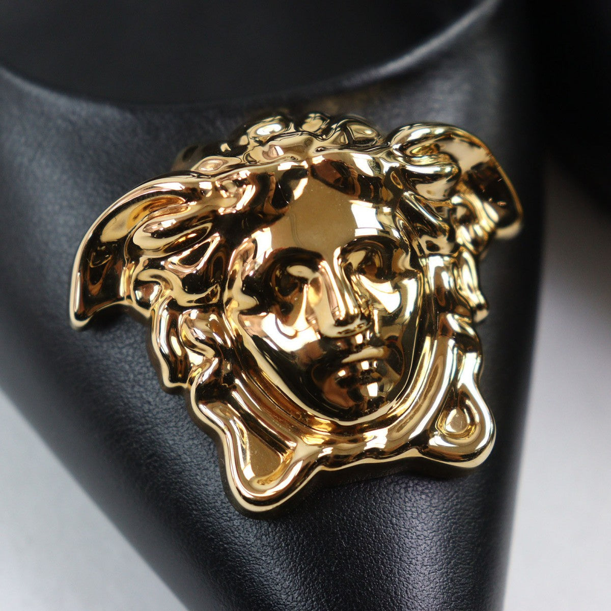 Versace                   Size 37 pumps      100% Authentic ✨Unused Like New Pre-Owned Condition ~25% MSRP