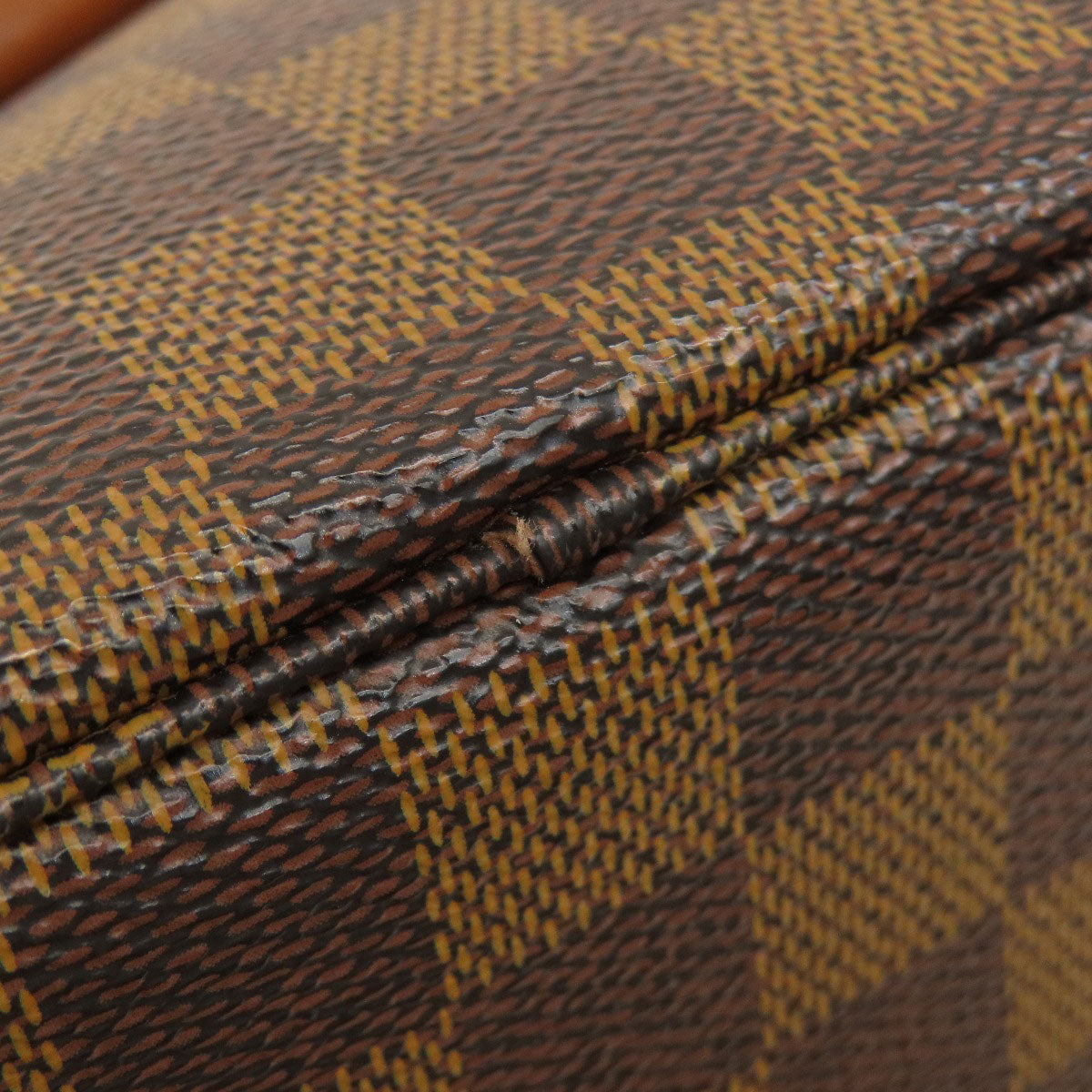 Louis Vuitton    Belmont Damier Ebene                    100% Authentic     ✨Very Good Pre-Owned Condition ~44
% MSRP