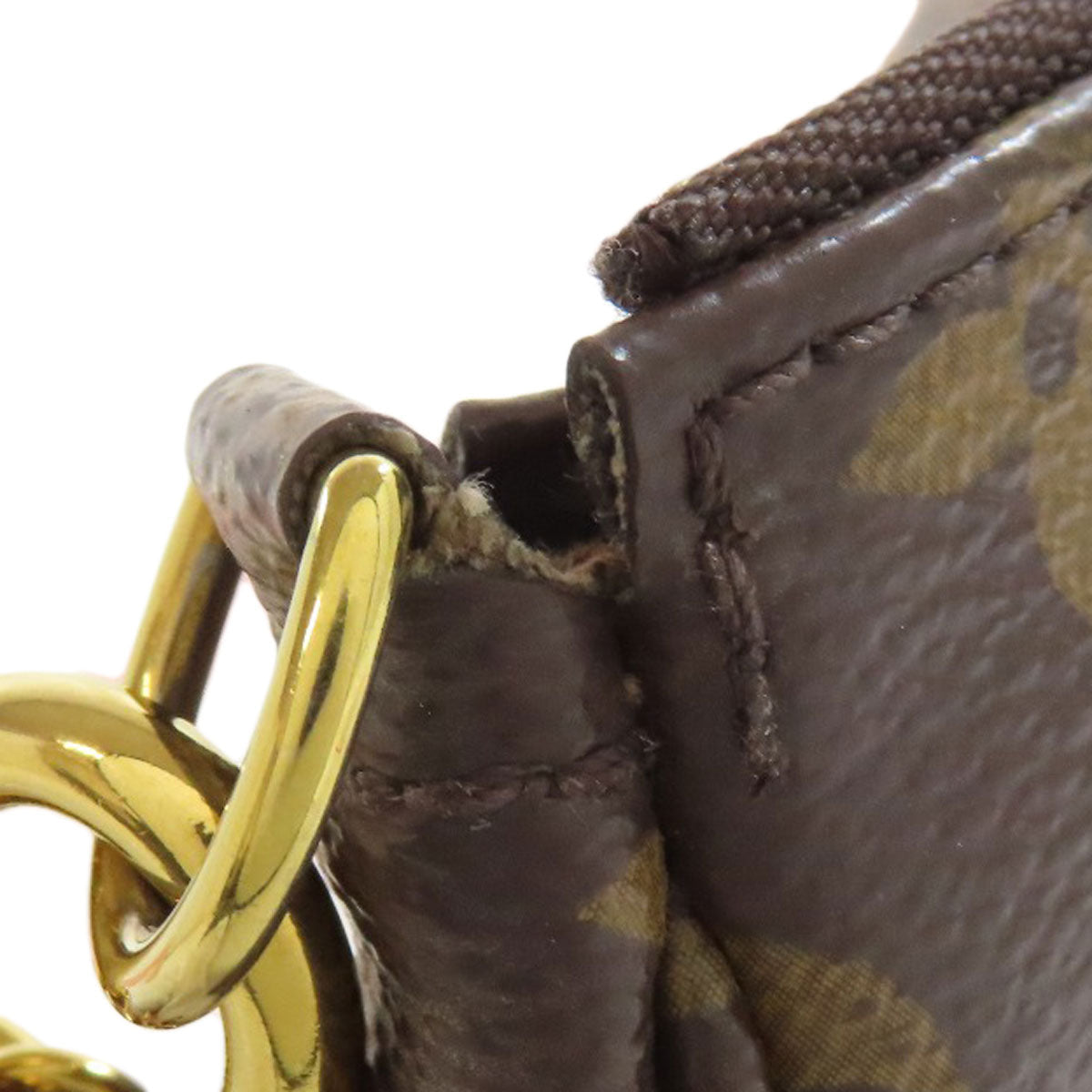 Louis Vuitton        Multi Pochette Accessoires 100% Authentic ✨Excellent Pre-Owned Condition with Minor Wear ~25% MSRP
