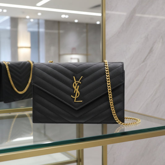 SAINT LAURENT – Envelope Cassandra Chain Wallet – Black Calfskin with Gold-Tone Hardware –