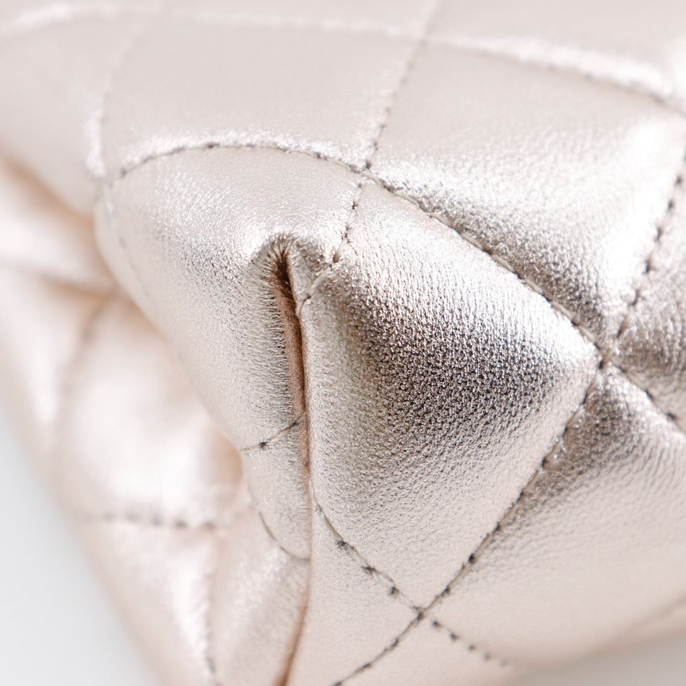 CHANEL Matelassé Lambskin – Metallic pink lambskin leather with gold-tone hardware