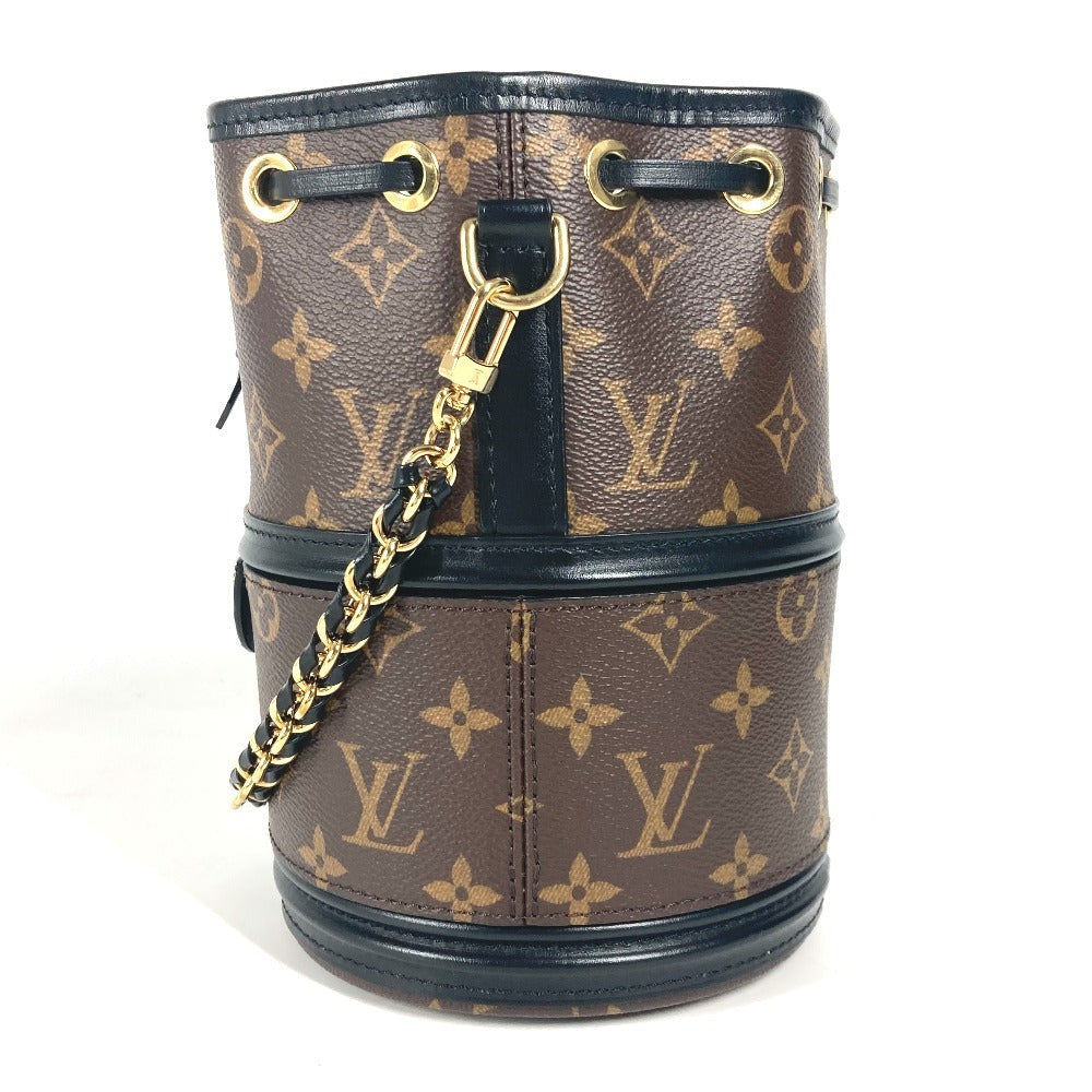 LOUIS VUITTON – Monogram Kanoe –