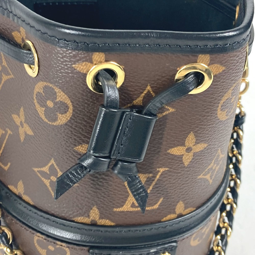 LOUIS VUITTON – Monogram Kanoe –