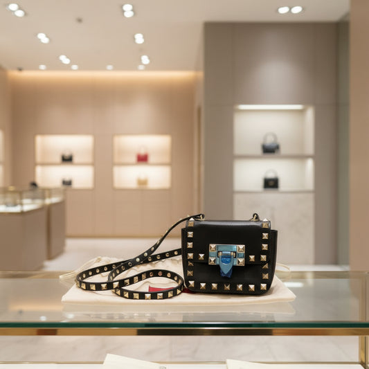 VALENTINO GARAVANI – Rockstud Shoulder Bag – Black Leather