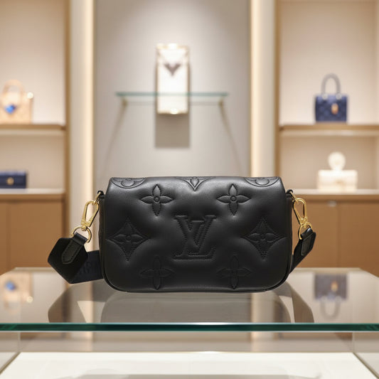 LOUIS VUITTON – Shoulder Bag – Monogram Bubblegram Wallet on Strap – Black Leather