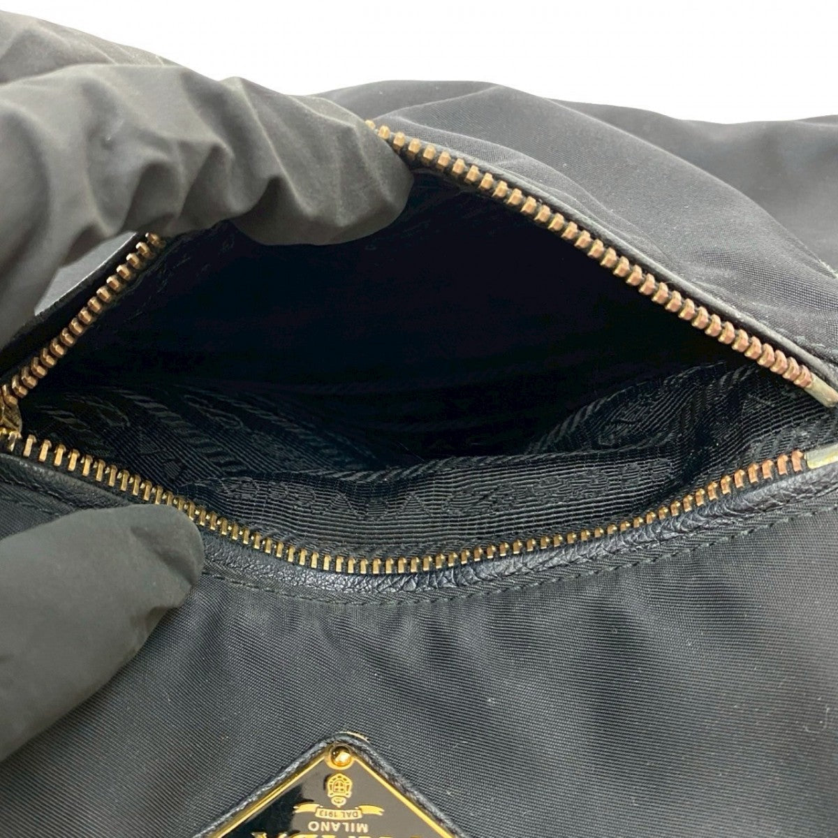 PRADA – Nylon &amp; Leather Shoulder Bag with Triangle Logo – Black