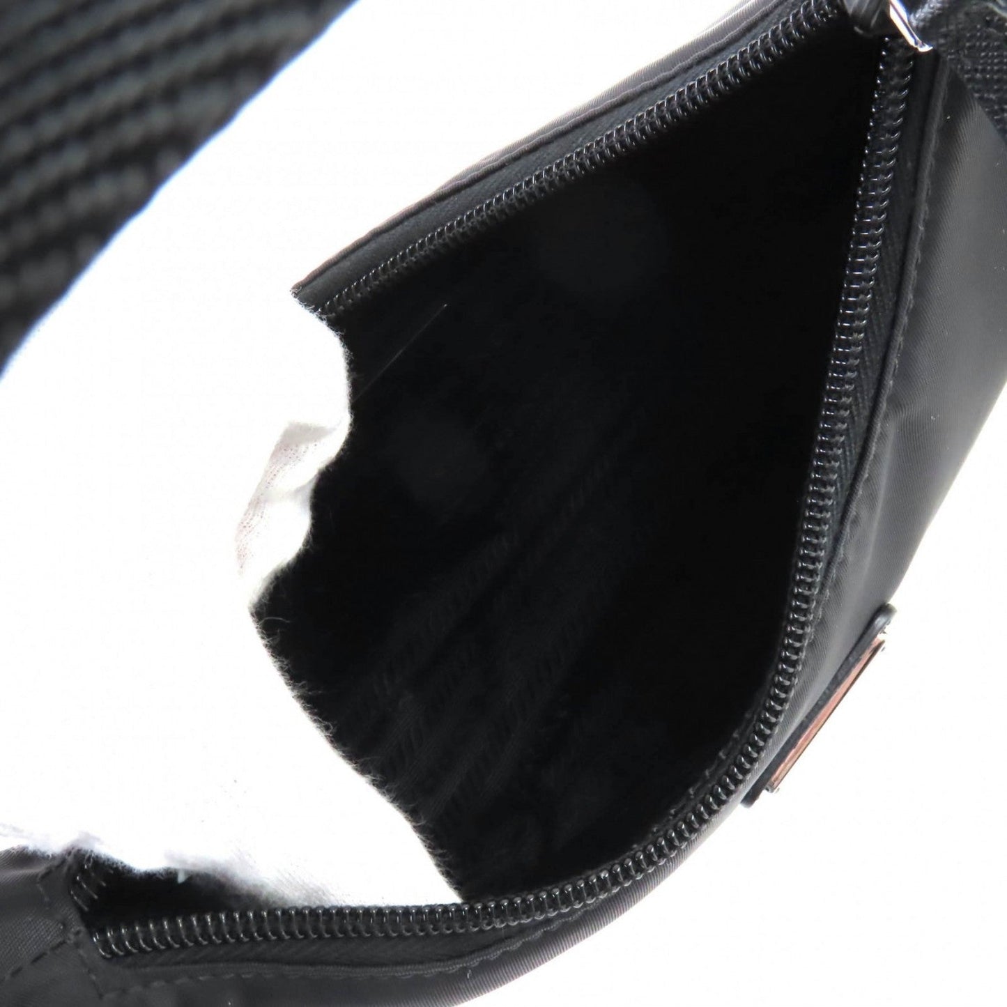PRADA – Re-Edition 2000 Tessuto Nylon Shoulder Bag – Black