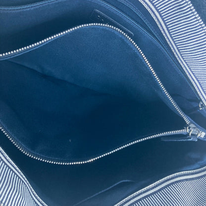 CHANEL Denim Tote CC Coco Mark Early 2000s Cruise Collection – Designed by Karl Lagerfeld – Made in Italy – Authentic Pre-Owned ✨Near-New
