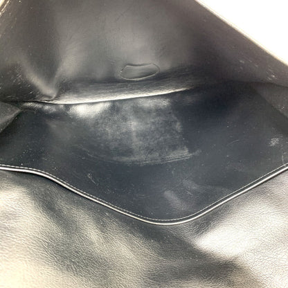 Burberry
Clutch logo 100% Authentic ✨Very Good Pre Owned Condition