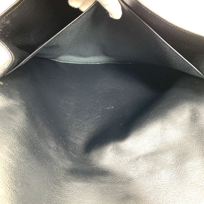 Burberry
Clutch logo 100% Authentic ✨Very Good Pre Owned Condition