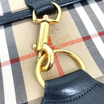 Burberry
Clutch logo 100% Authentic ✨Very Good Pre Owned Condition
