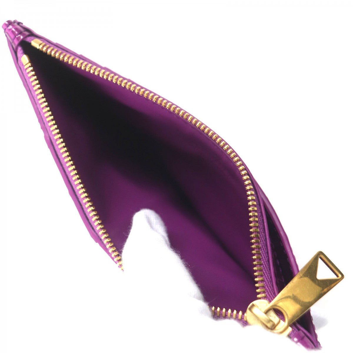 Bottega Veneta 00028928 Cassette Long Zipper Card Case – Purple Patent Leather by Daniel Lee, Circa 2020, Made in Italy - LLUXE.CA