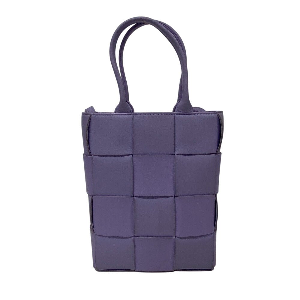 BOTTEGA VENETA – Maxi Intrecciato Cassette 2WAY Bag – Model No. Z0008901 – Designed by Daniel Lee – 2020s – 100% Authentic Pre - Owned - LLUXE.CA