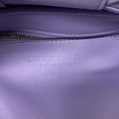 BOTTEGA VENETA – Maxi Intrecciato Cassette 2WAY Bag – Model No. Z0008901 – Designed by Daniel Lee – 2020s – 100% Authentic Pre - Owned - LLUXE.CA