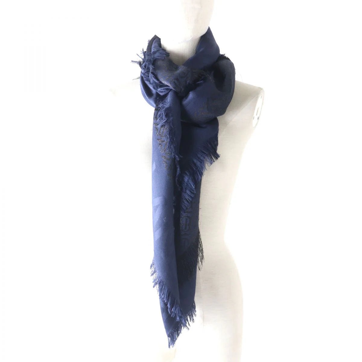 BURBERRY – Silk & Wool Blend Shawl – Riccardo Tisci – c. 2019 – 100% Authentic Pre - Owned - LLUXE.CA