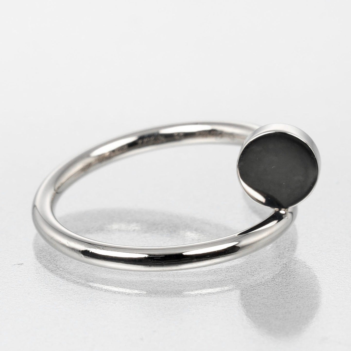 CARTIER – Juste un Clou Ring – Model No. KIG822 – Aldo Cipullo – Size 46 – 100% Authentic Pre - Owned - LLUXE.CA