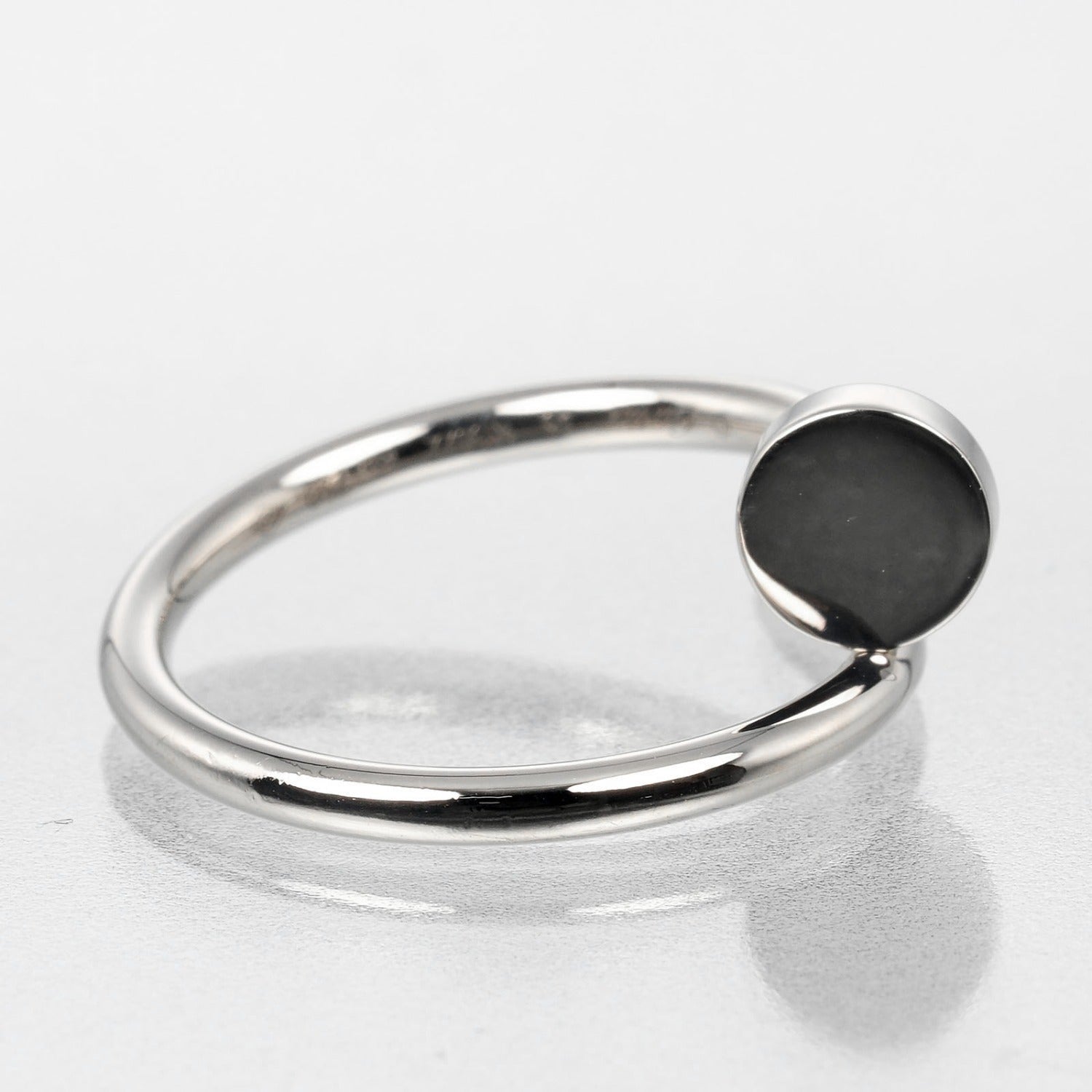 CARTIER – Juste un Clou Ring – Model No. KIG822 – Aldo Cipullo – Size 46 – 100% Authentic Pre - Owned - LLUXE.CA