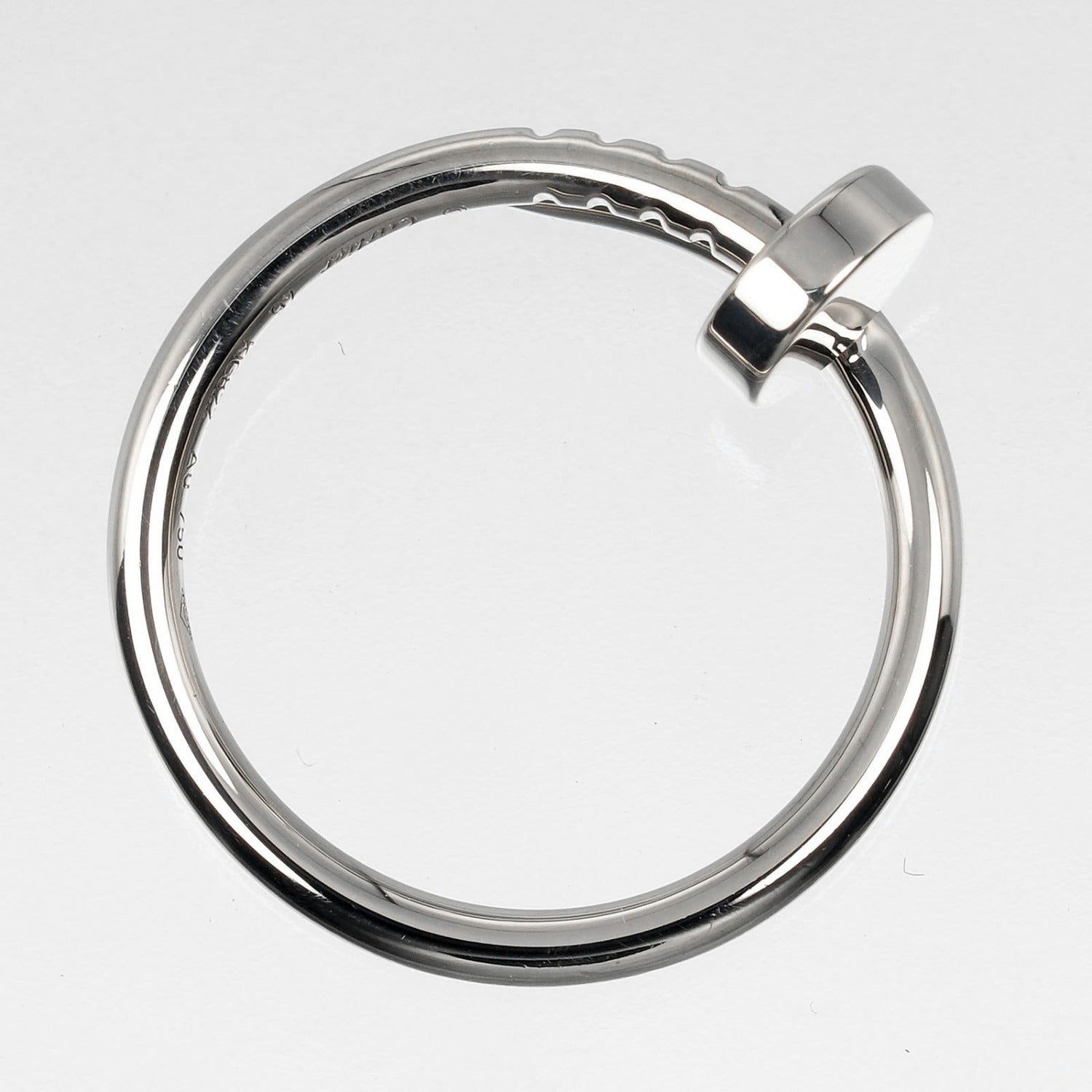 CARTIER – Juste un Clou Ring – Model No. KIG822 – Aldo Cipullo – Size 46 – 100% Authentic Pre - Owned - LLUXE.CA