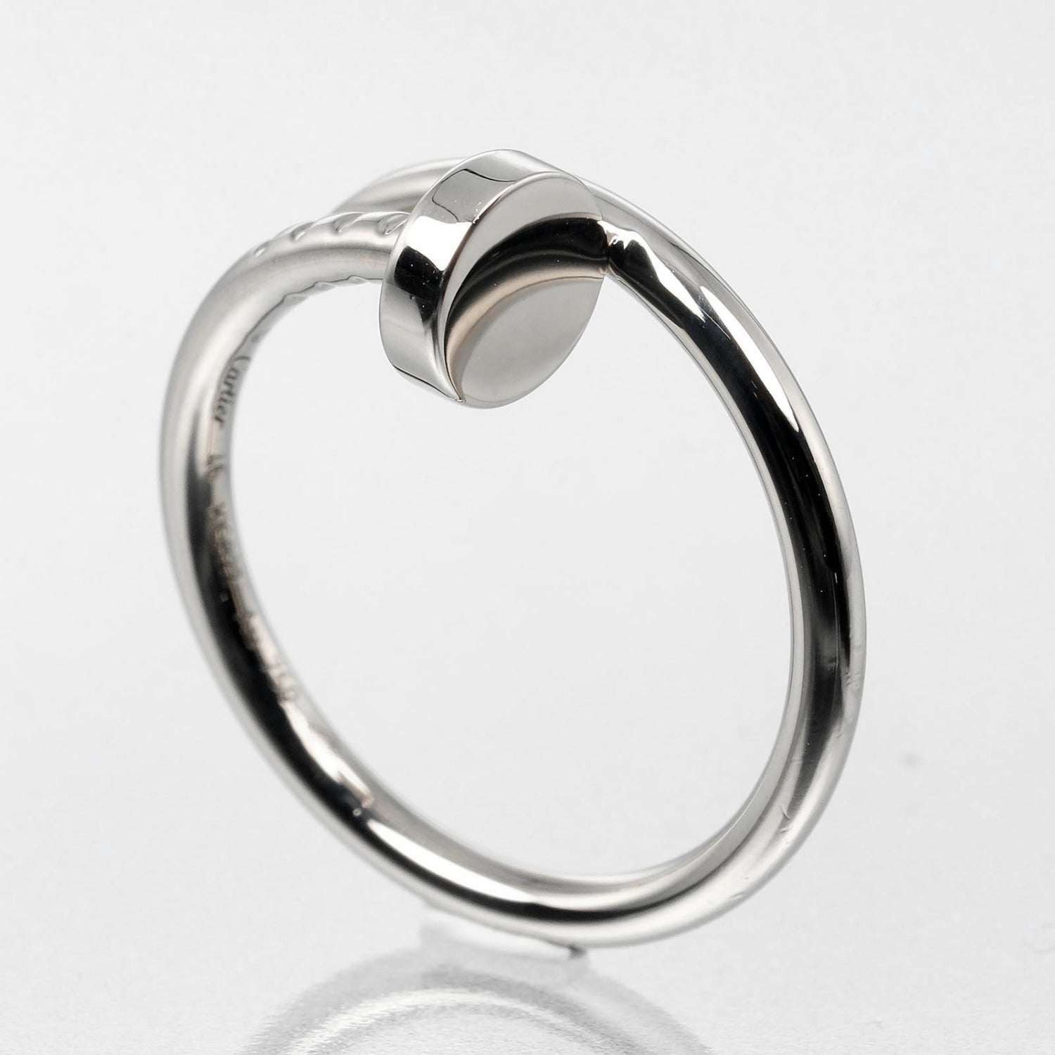 CARTIER – Juste un Clou Ring – Model No. KIG822 – Aldo Cipullo – Size 46 – 100% Authentic Pre - Owned - LLUXE.CA