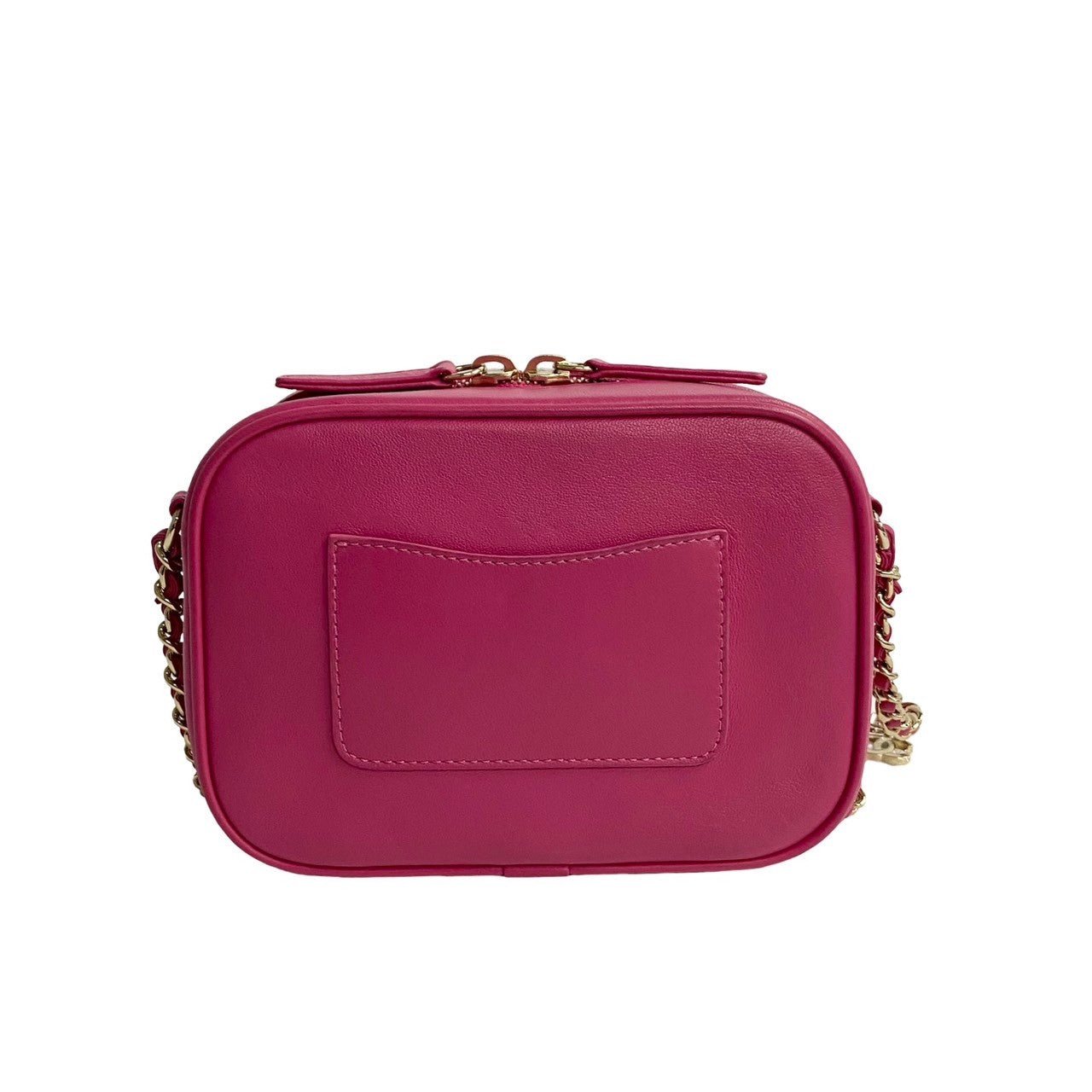 CHANEL Camera Bag in Fuchsia Lambskin with Gold - Tone COCO Mark – 27 Series – Circa 2019 – 100% Genuine & Authentic Pre - Owned Item No. 496a2039792 - LLUXE.CA