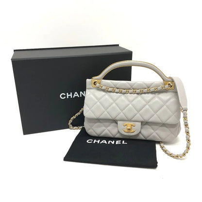 CHANEL – Shoulder Bag – Matrasse – Karl Lagerfeld – 2018 – 100% Authentic Pre - Owned Item No.: 3823 - 23389 - 1 - LLUXE.CA