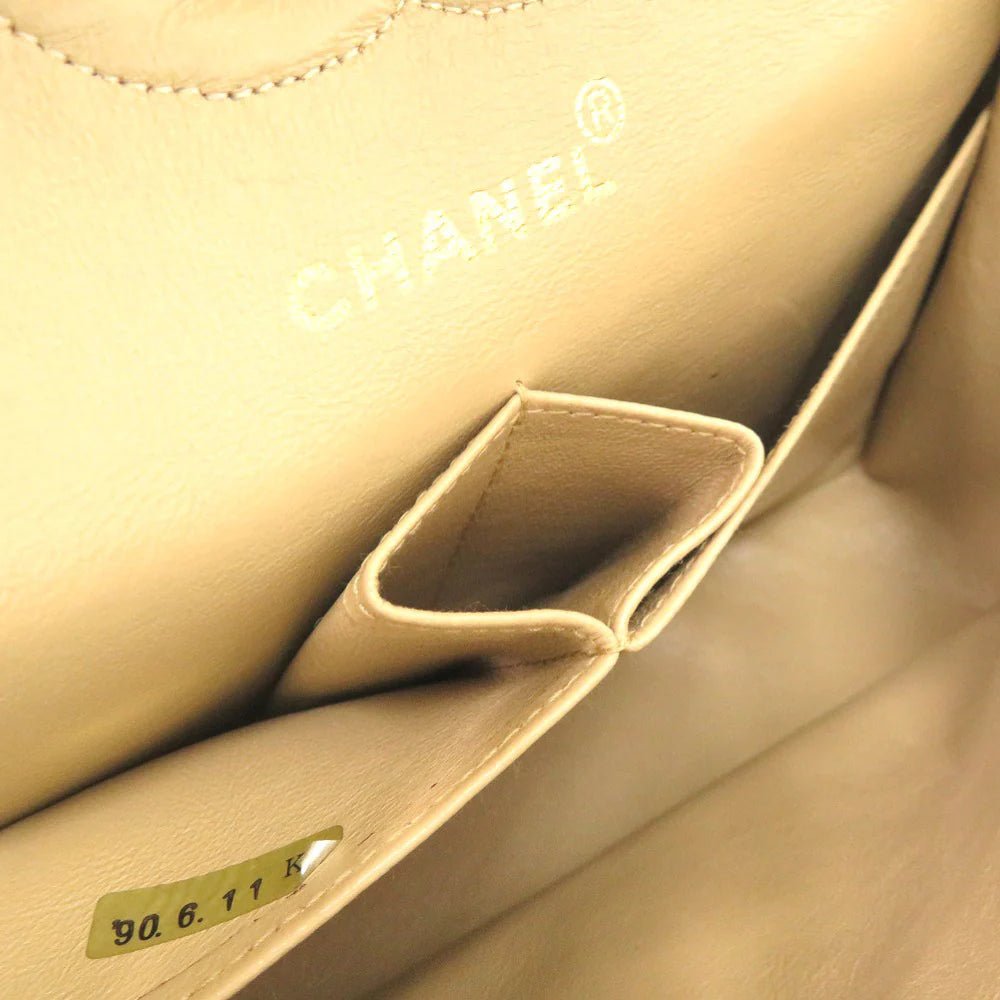 CHANEL – Shoulder Bag – Model No. A01113 – Karl Lagerfeld – 1991 – 100% Authentic Pre - Owned Matelassé 23 Double Flap in Beige Lambskin with COCO Mark Item No. 6G1605L6A3 - LLUXE.CA