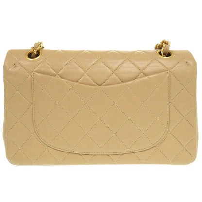 CHANEL – Shoulder Bag – Model No. A01113 – Karl Lagerfeld – 1991 – 100% Authentic Pre - Owned Matelassé 23 Double Flap in Beige Lambskin with COCO Mark Item No. 6G1605L6A3 - LLUXE.CA