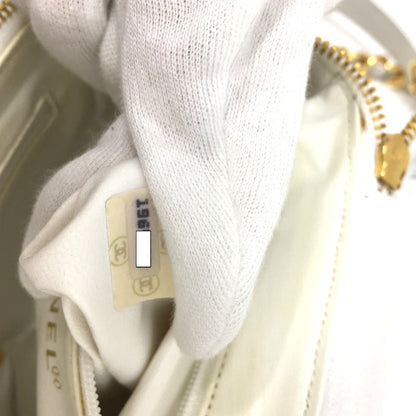 Chanel Vintage Matelassé CC COCO Mark Shoulder Bag in White Lambskin with Gold - Tone Hardware – Circa 1980s, Made in Italy – Pre - Owned, 100% Authentic (Genuine) Item No.: 3823 - 20964 - 13 - LLUXE.CA