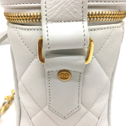 Chanel Vintage Matelassé CC COCO Mark Shoulder Bag in White Lambskin with Gold - Tone Hardware – Circa 1980s, Made in Italy – Pre - Owned, 100% Authentic (Genuine) Item No.: 3823 - 20964 - 13 - LLUXE.CA