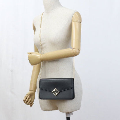 FENDI – Chain Wallet – Model No. FE88615 – FF Diamond – Silvia Venturini Fendi – 2020 – 100% Authentic Pre - Owned Item No:usdfe88615011 　　 　　 - LLUXE.CA