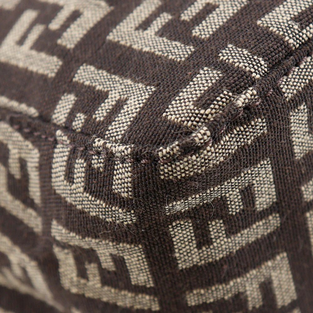 FENDI – Mini Pouch – Model No. 8N0001 – Zucchino Canvas – Early 2000s – 100% Authentic Pre - Owned – Made in Italy – Item No. I151525071 - LLUXE.CA