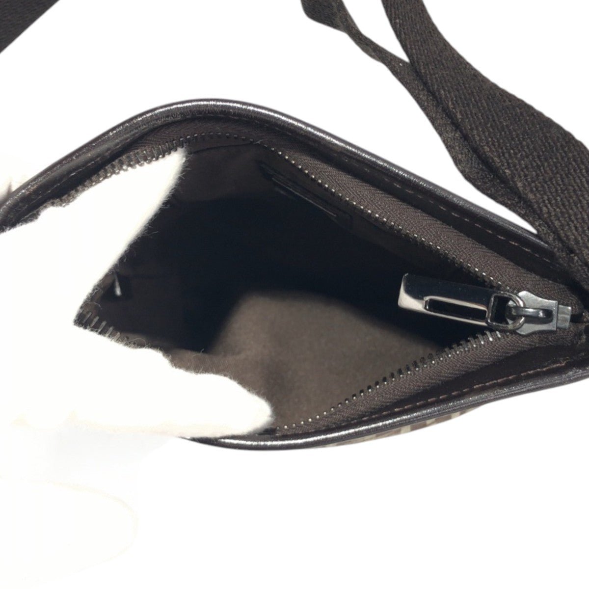 FENDI – Shoulder Bag / Pochette – Serial No. 995094 – Karl Lagerfeld – Early 2000s – 100% Authentic Pre - Owned Item No. 500076 my - LLUXE.CA