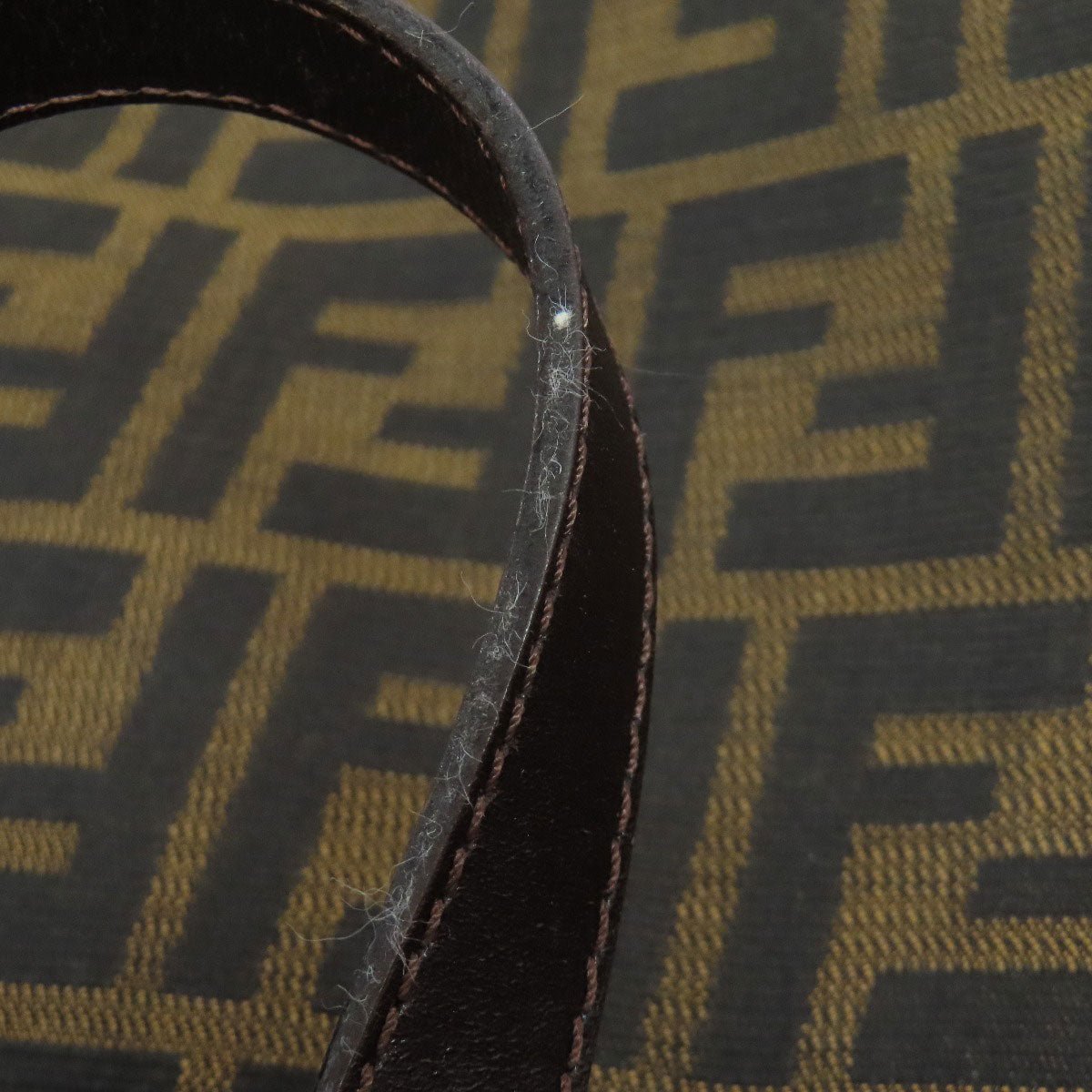 FENDI – Shoulder Bag – Zucca Pattern – Silvia Venturini Fendi – Early 2000s – 100% Authentic Pre - Owned Item No.75415002 - LLUXE.CA
