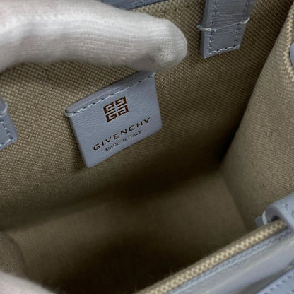 GIVENCHY – Tote Bag – G Tote Vertical Mini Ki – Model No. BMA0223 – 100% Authentic Pre - Owned - LLUXE.CA