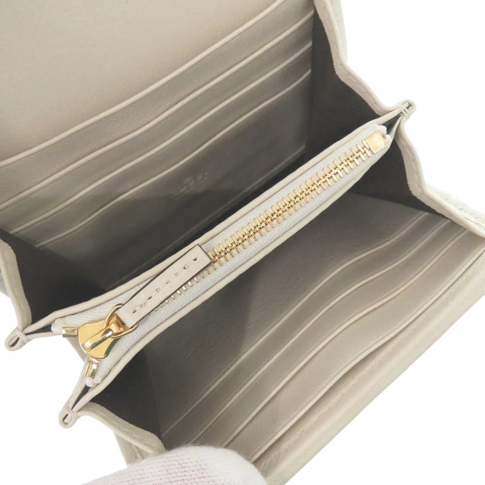 GUCCI – Bifold Chain Wallet – Blondy – Model No. 725219 – Alessandro Michele – Circa 2023 – 100% Authentic Pre - Owned - LLUXE.CA