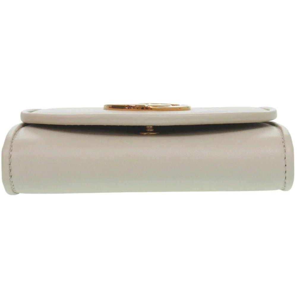 GUCCI – Bifold Chain Wallet – Blondy – Model No. 725219 – Alessandro Michele – Circa 2023 – 100% Authentic Pre - Owned - LLUXE.CA
