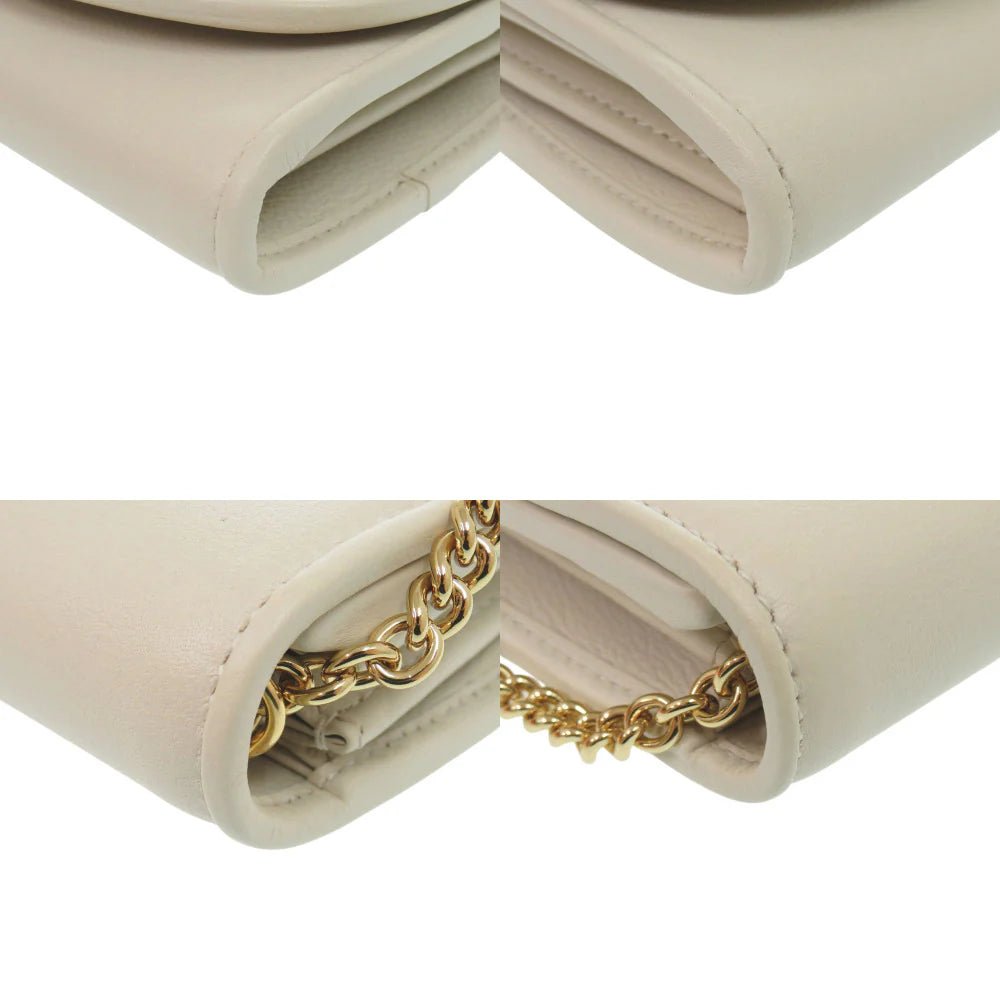 GUCCI – Bifold Chain Wallet – Blondy – Model No. 725219 – Alessandro Michele – Circa 2023 – 100% Authentic Pre - Owned - LLUXE.CA
