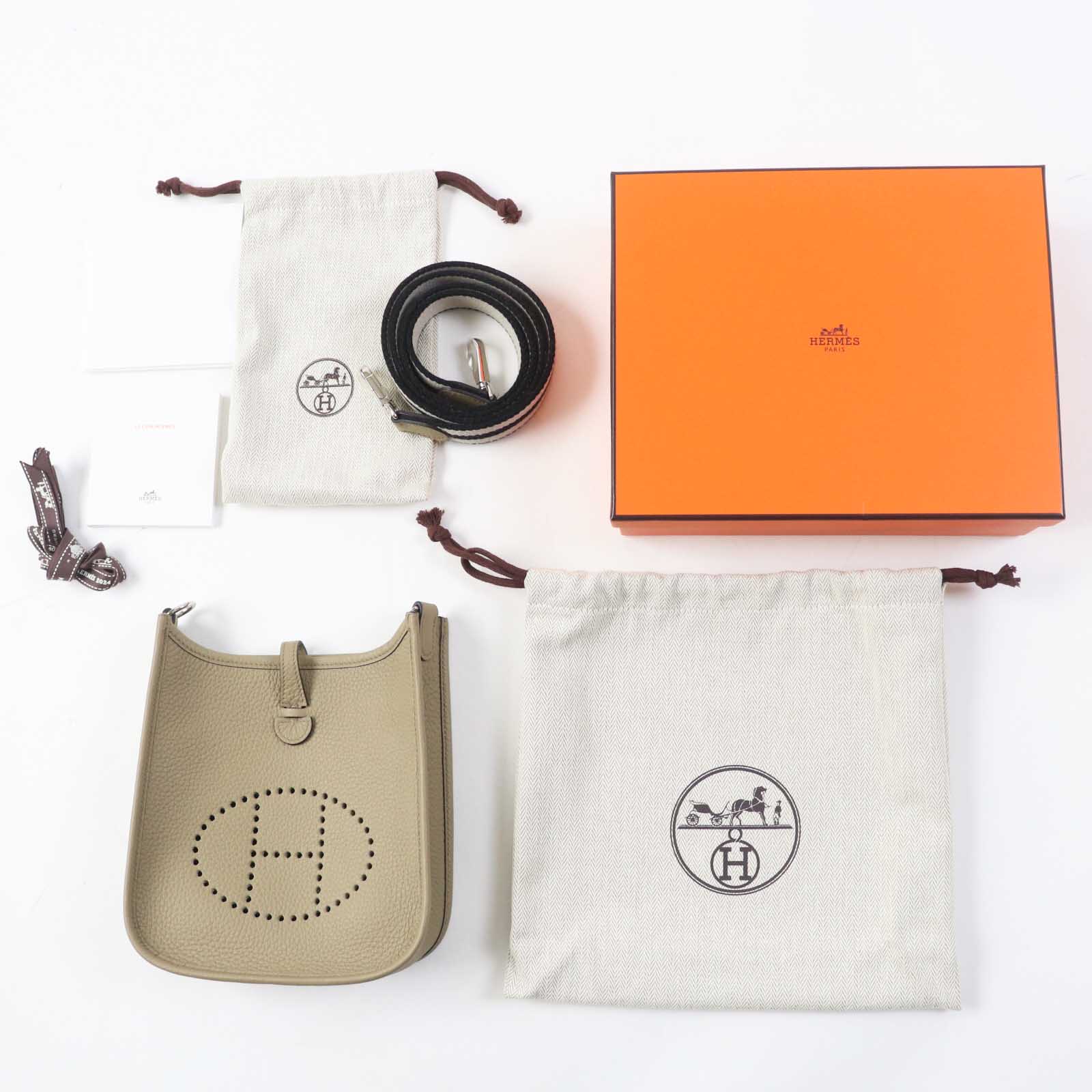 HERMÈS 00020777 Evelyne TPM Taurillon Clémence Leather – Pre - Owned, 100% Authentic Alpha (2020) – The Evelyne TPM’s compact, hands - free design is in high demand, aligning with today’s mini bag trend. Despite being pre - owned, it retains strong value - LLUXE.CA