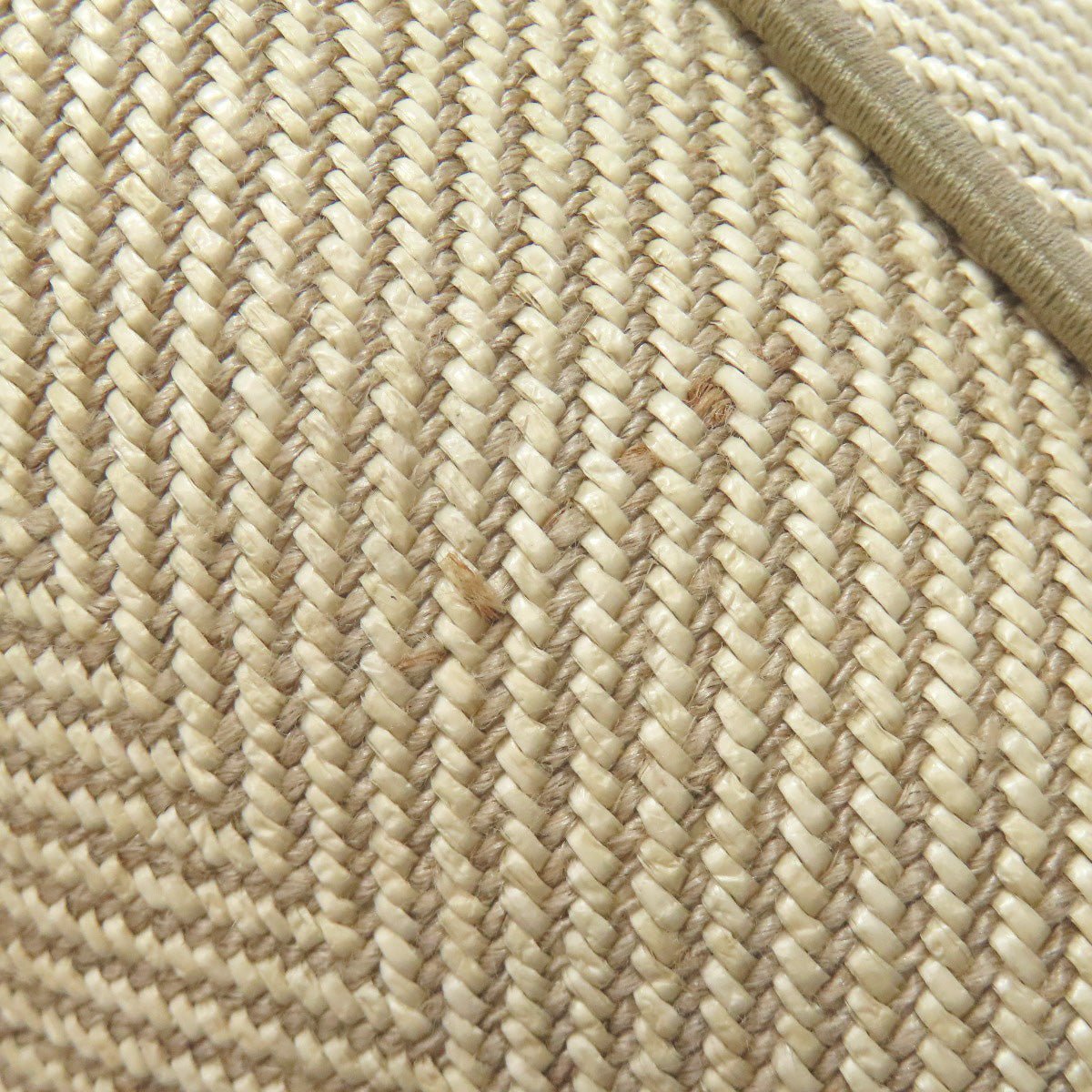 LOEWE – Font Tote Small – Item No. 75623002 – Jonathan Anderson – 2023 – Raffia, Jacquard Canvas – 100% Authentic Pre - Owned Item No. 75623002 - LLUXE.CA