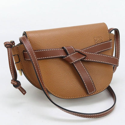 LOEWE – Gatedual Mini Diagonal Shoulder Bag – Model No. 321.12.U62 – Jonathan Anderson – 2022 – 100% Authentic Pre - Owned Item No:usdlo95353011 　 - LLUXE.CA